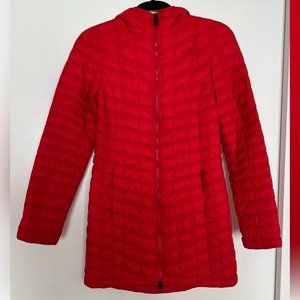 The North Face Thermoball Parka Jacket Coat Down Alternative Hooded XS Women Red